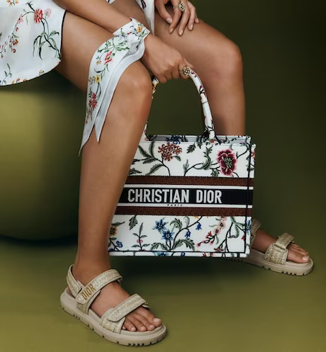 Dior Book Tote White Dior (36 X 27.5 X 16.5 Cm) - Image 5