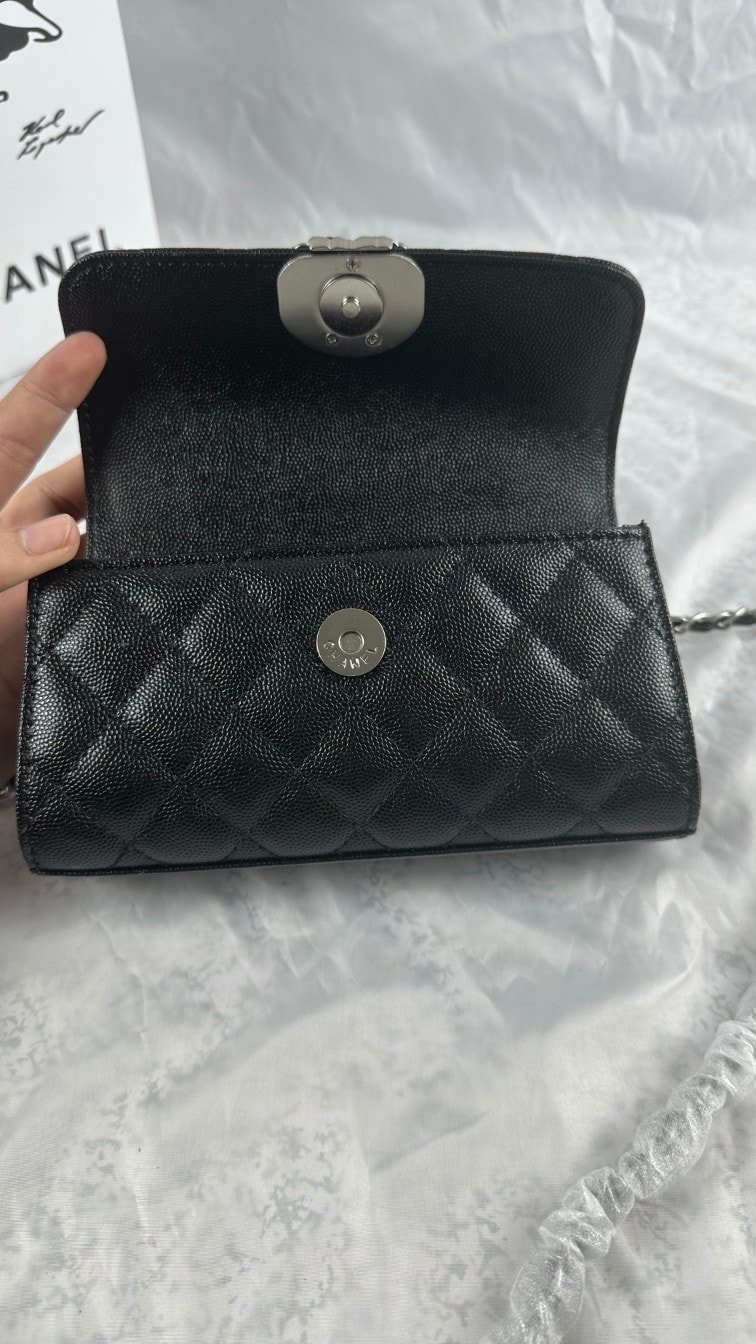 Chanel 23P Clutch With Chain Bag With Top Handle Black 19Cm - Image 2
