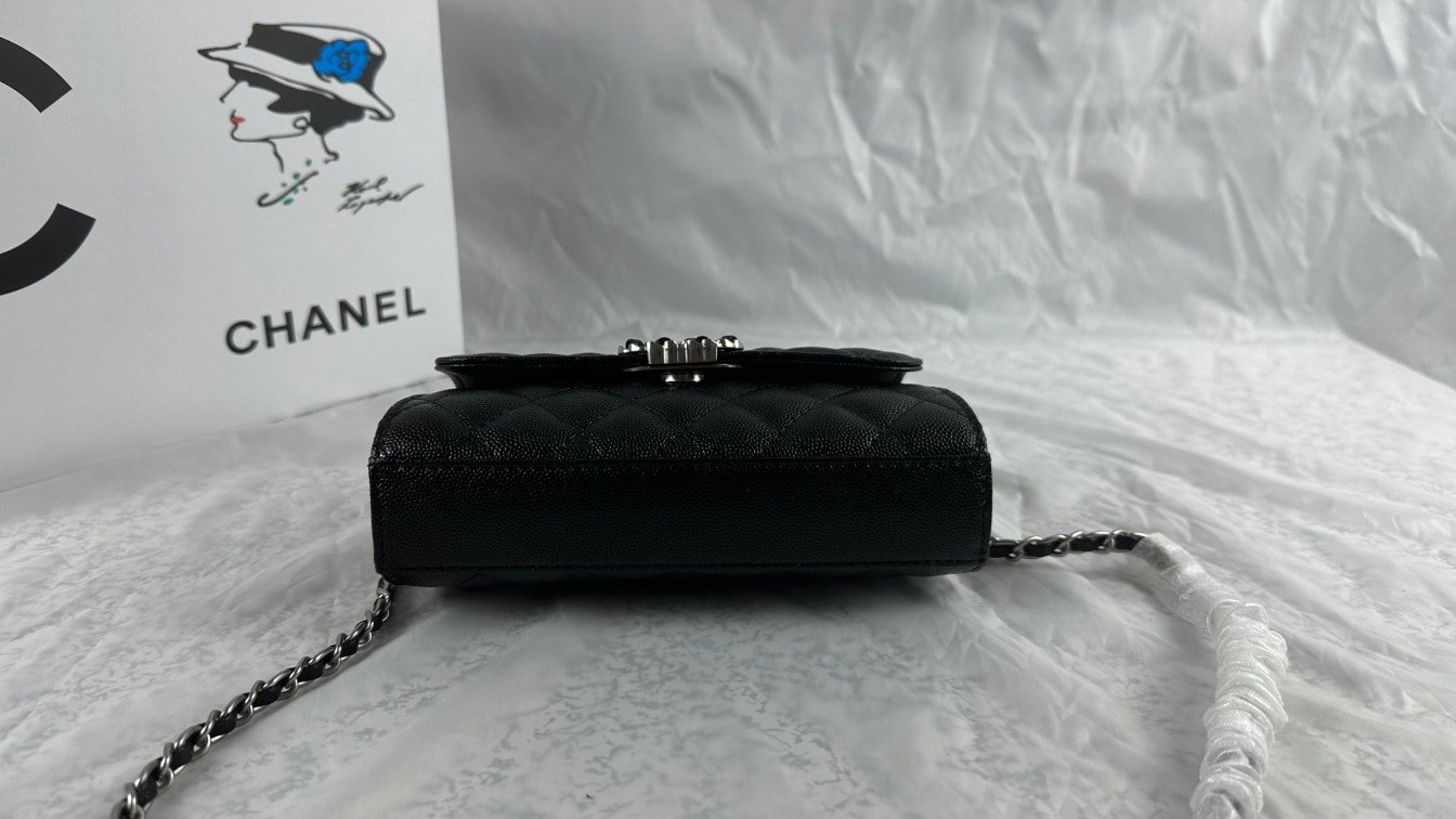 Chanel 23P Clutch With Chain Bag With Top Handle Black 19Cm - Image 5