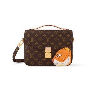 Louis Vuitton Pochette Metis Monogram Coated Canvas 25Cm M47203