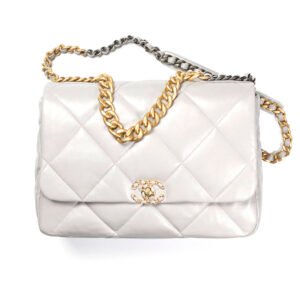Chanel Maxi Handbag 19